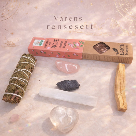  med krystaller, palo santo, sedertre og røkelse for energetisk rens i hjemmet
